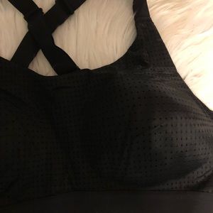 Victoria’s Secret lightweight sports bra